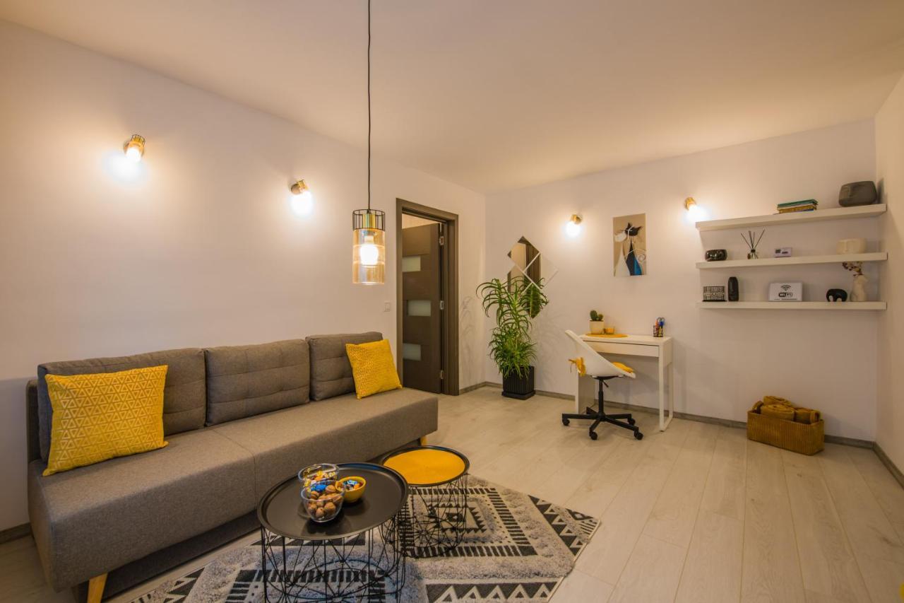 Kitty Sunflower Apartment Gyulafehérvár Kültér fotó